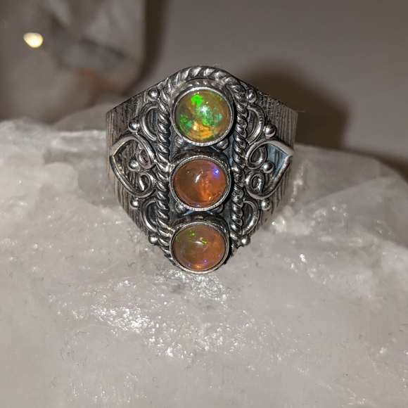 Natural Ethiopian Opal, 925 Silver Ring, Size 8 - Picture 1 of 9